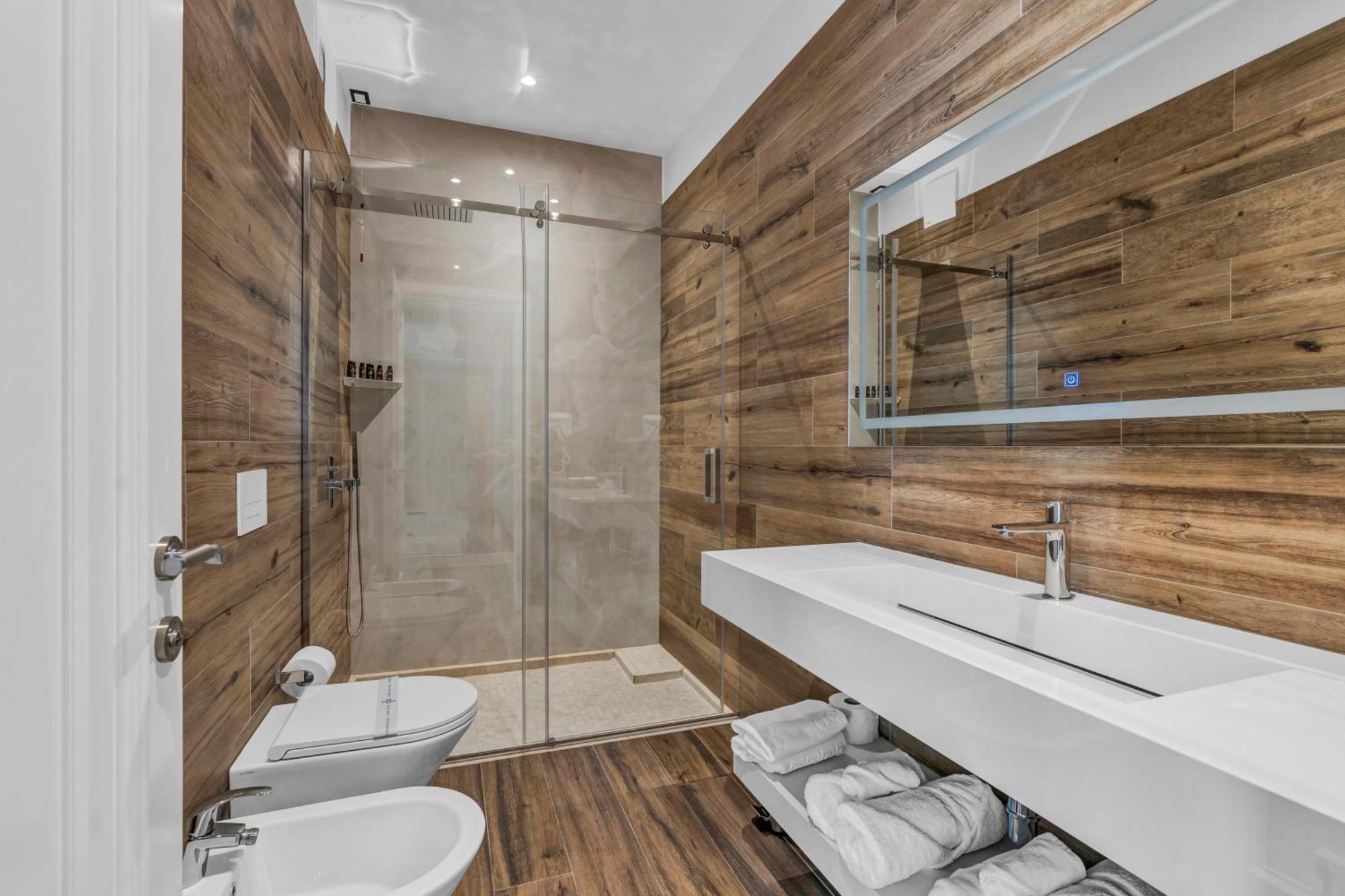 Hotel Plaza Berat Bagian luar foto